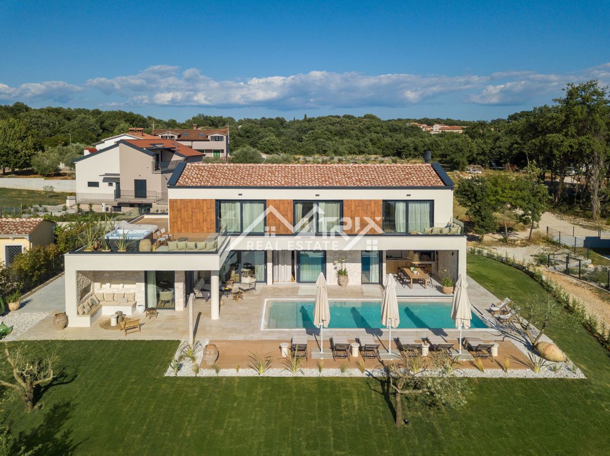 Poreč, edinstvena istrska vila z bazenom, Novo!