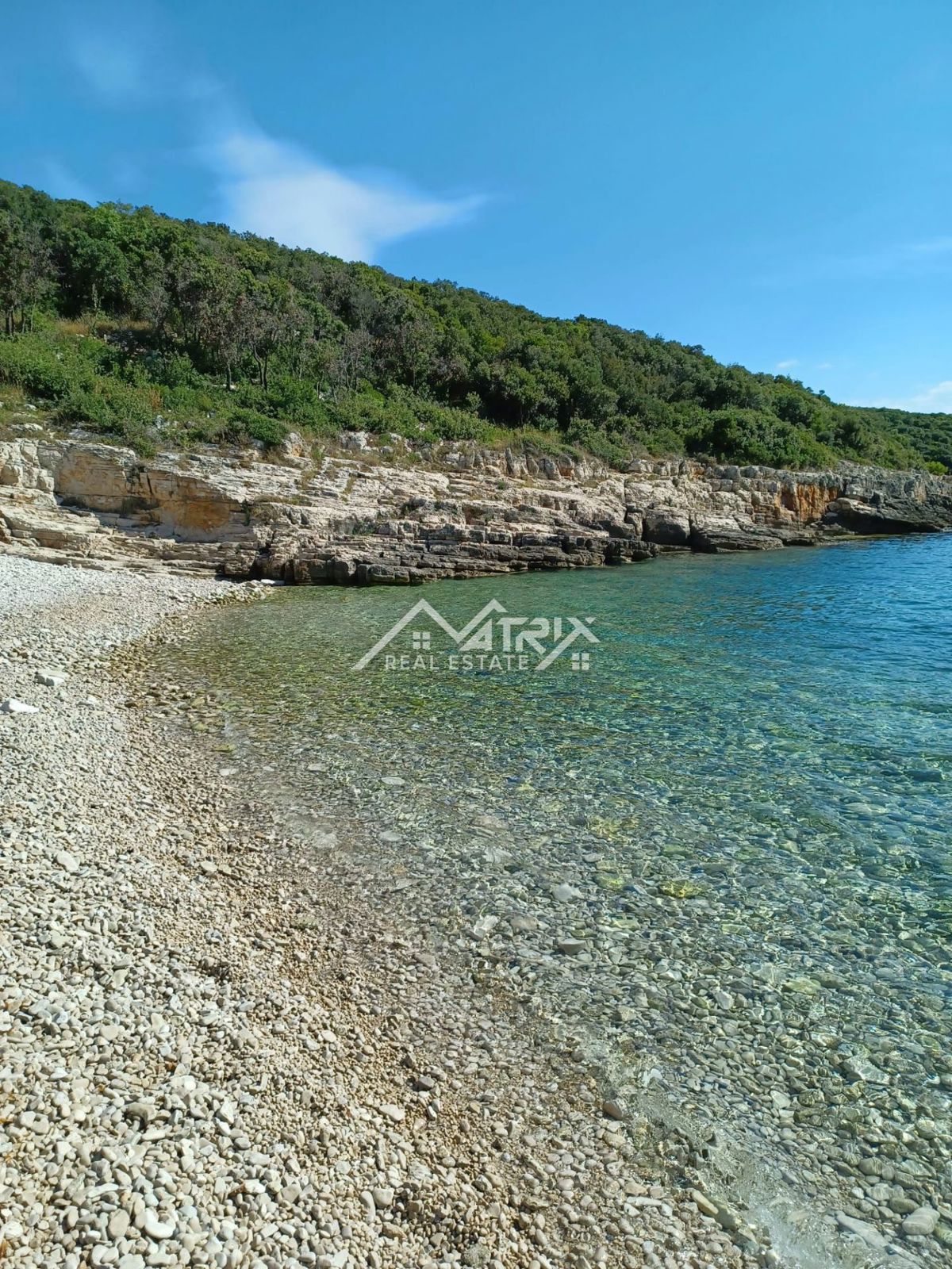 Območje Marčana, čudovita parcela na privlačni lokaciji, 5 min od morja