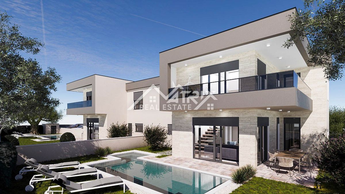 Medulin, moderna hiša z bazenom v bližini morja in centra!