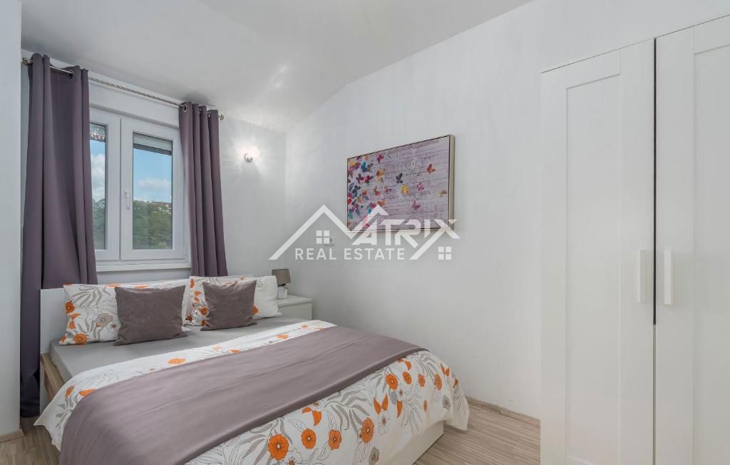 Poreč okolica, samostojna hiša z bazenom