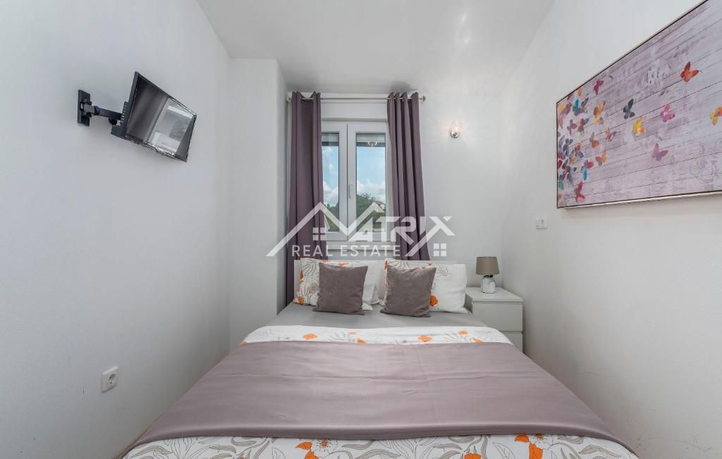 Poreč okolica, samostojna hiša z bazenom