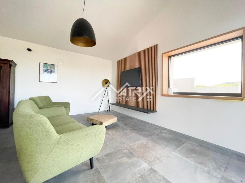 Grožnjan okolica, enonadstropna hiša s panoramskim razgledom