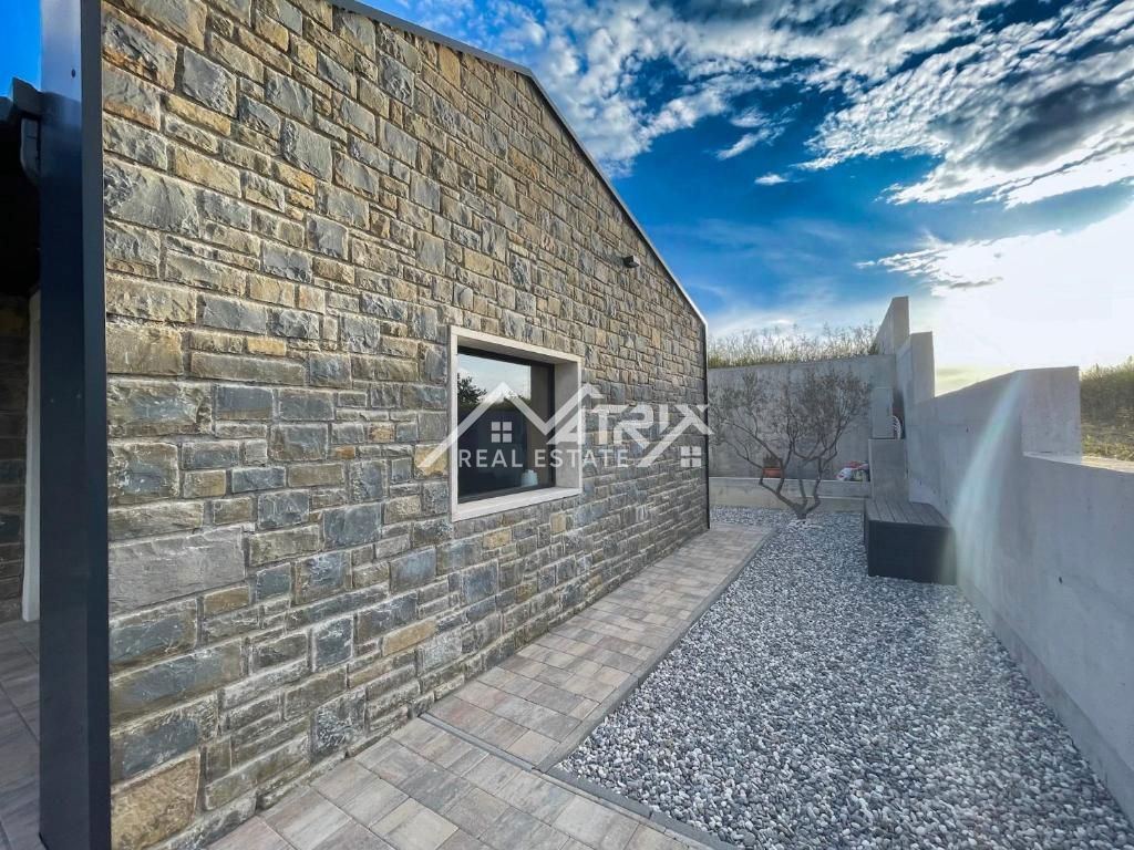 Grožnjan okolica, enonadstropna hiša s panoramskim razgledom