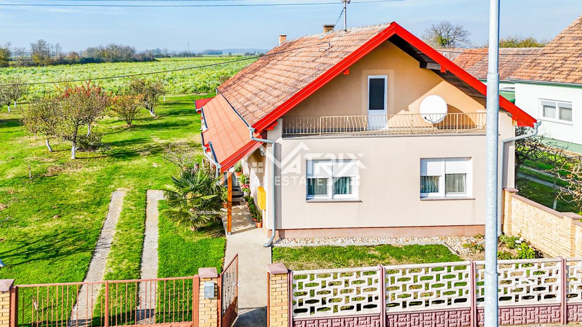 Hiša Semeljci, 133m2