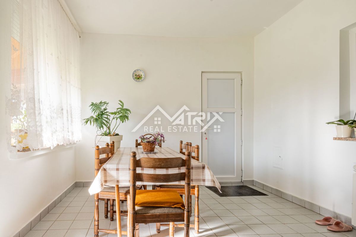 Hiša Semeljci, 133m2