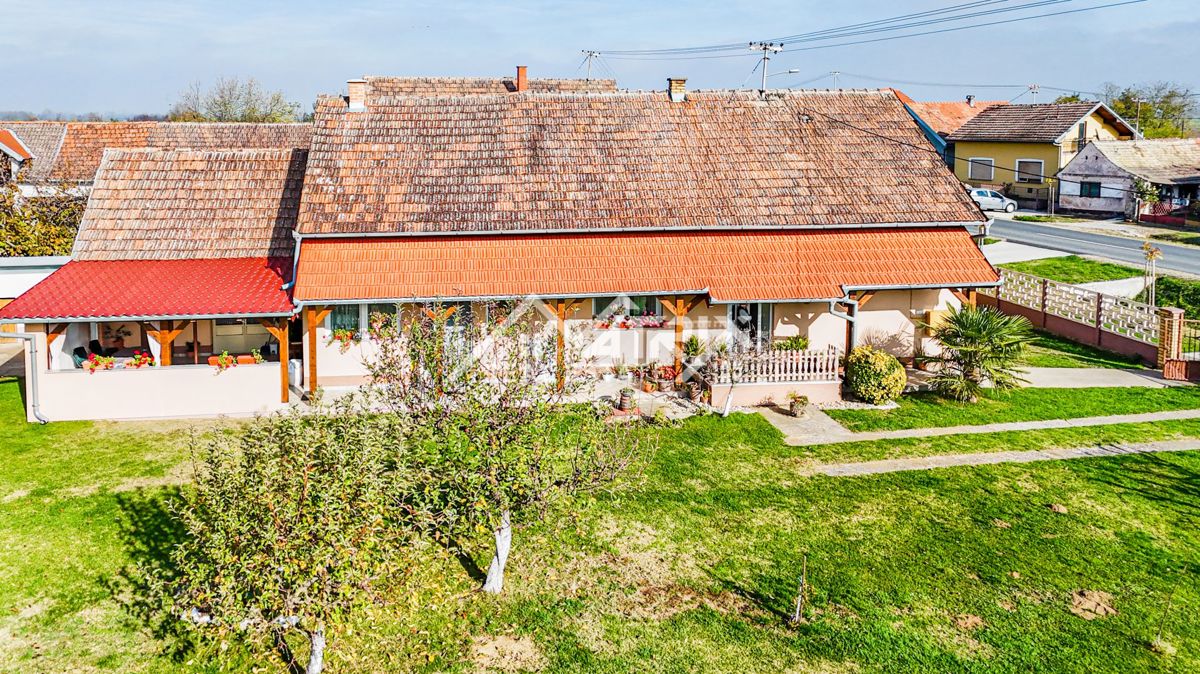 Hiša Semeljci, 133m2