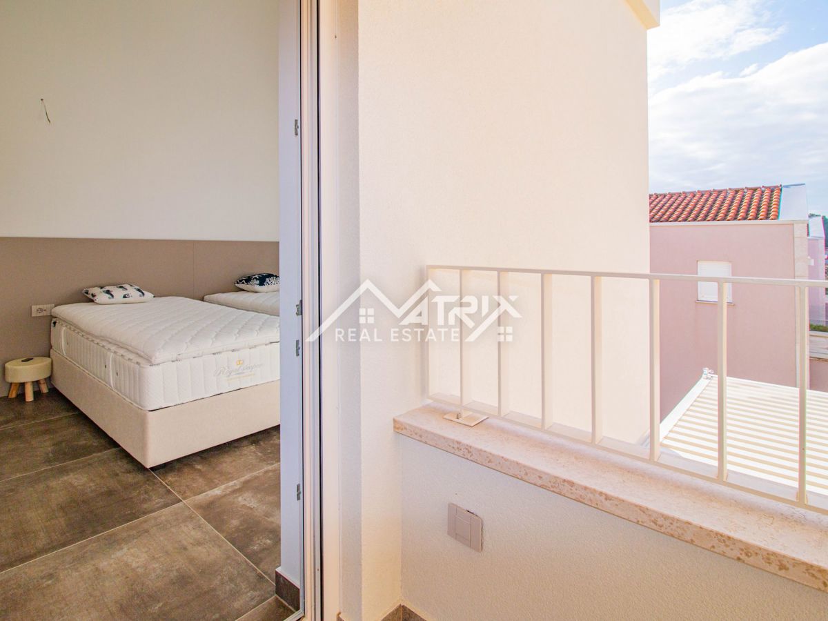 Funtana, Moderno opremljena hiša le 300 m od morja