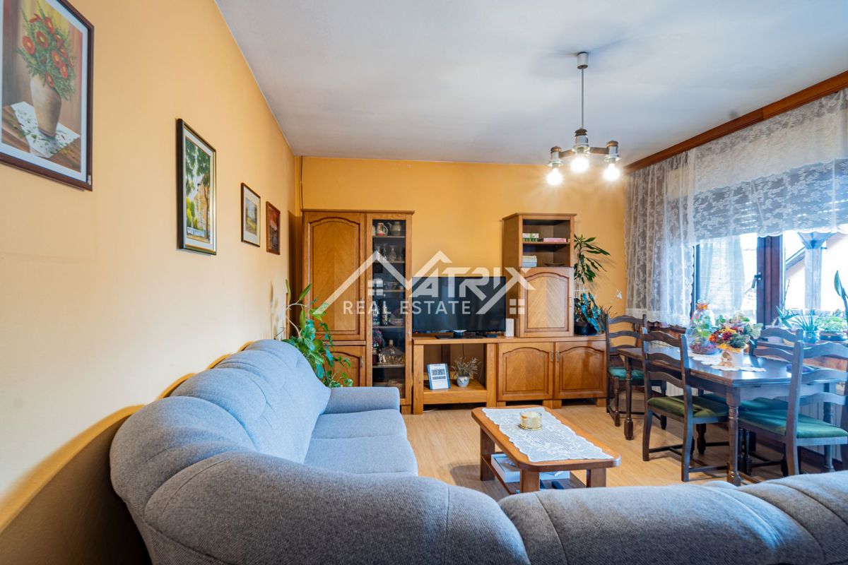 Hiša Valpovo, 117m2