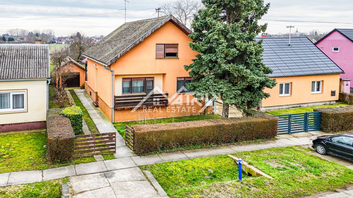 Hiša Valpovo, 117m2