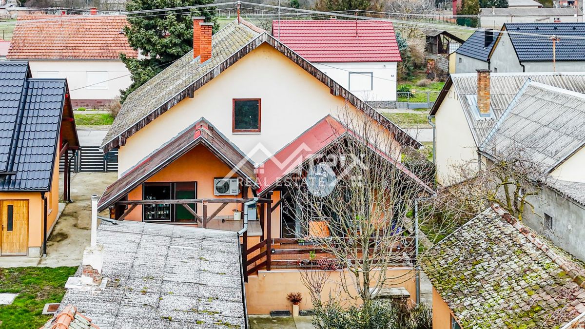 Hiša Valpovo, 117m2