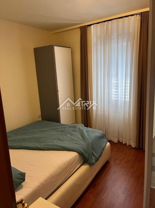 Poreč, stanovanje z dvema spalnicama v središču starega mestnega jedra