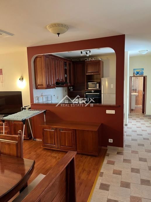 Poreč, stanovanje z dvema spalnicama v središču starega mestnega jedra