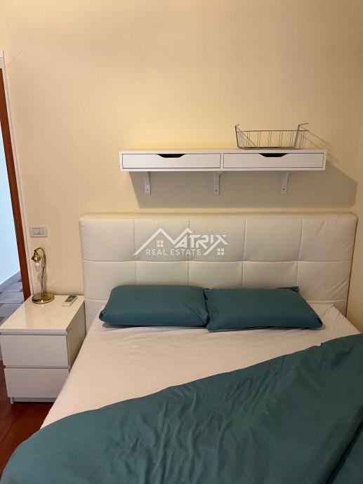 Poreč, stanovanje z dvema spalnicama v središču starega mestnega jedra