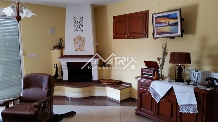 Hiša Marinci, Nuštar, 558m2