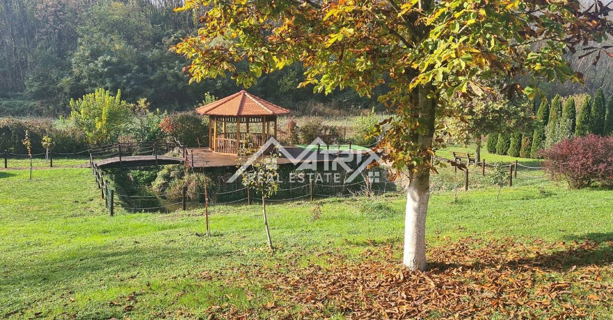 Hiša Marinci, Nuštar, 558m2