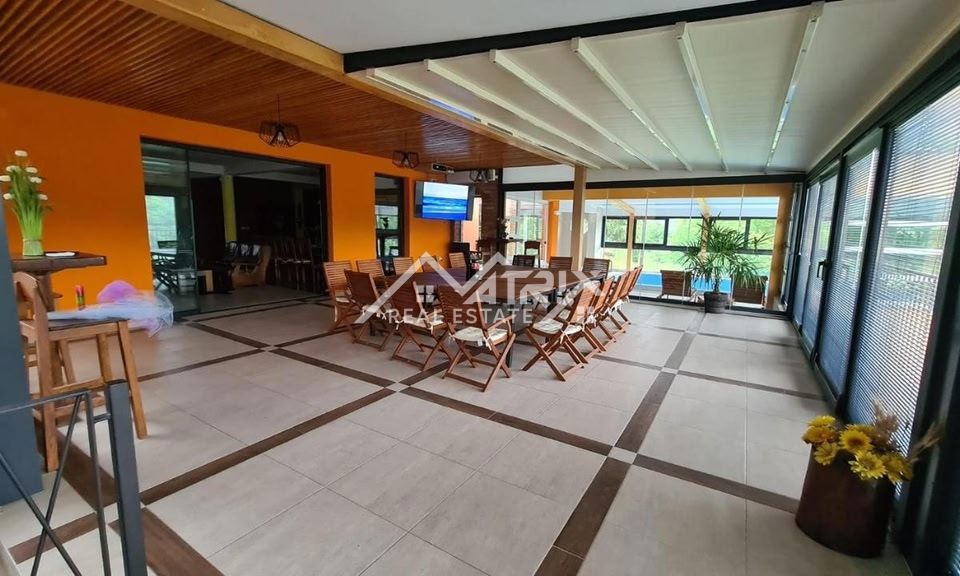 Hiša Marinci, Nuštar, 558m2