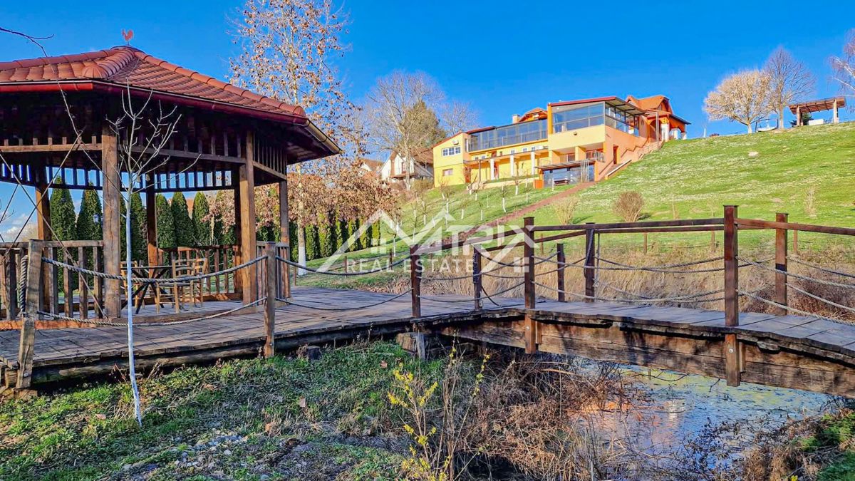 Hiša Marinci, Nuštar, 558m2