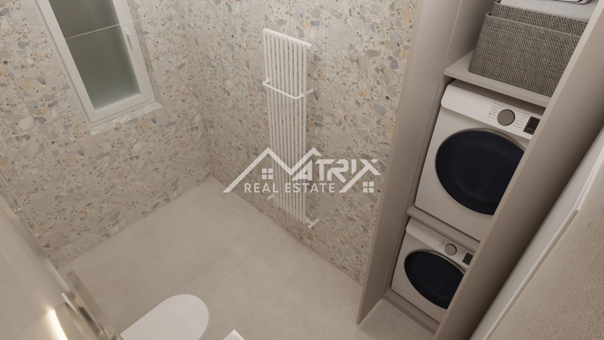 Medulin, stan v pritličju z vrtom, prvi vrsti do morja