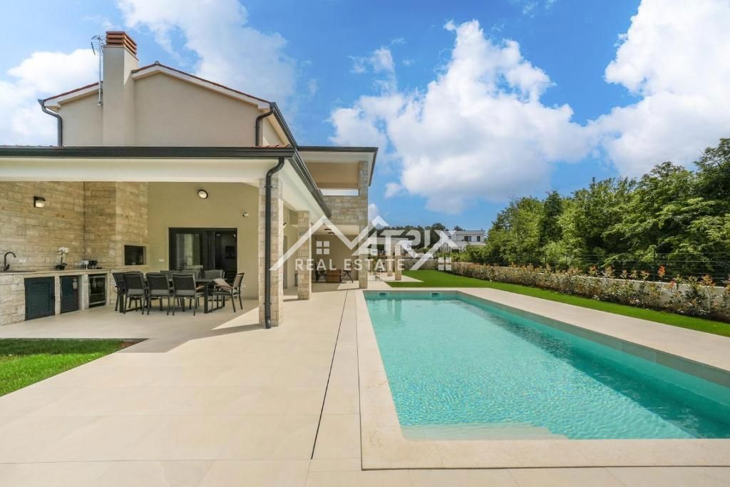 Poreč, Luksuzna vila z bazenom in 4 spalnice v bližini morja