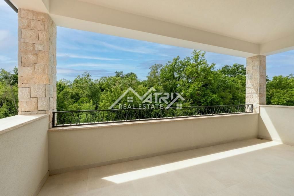 Poreč, Luksuzna vila z bazenom in 4 spalnice v bližini morja