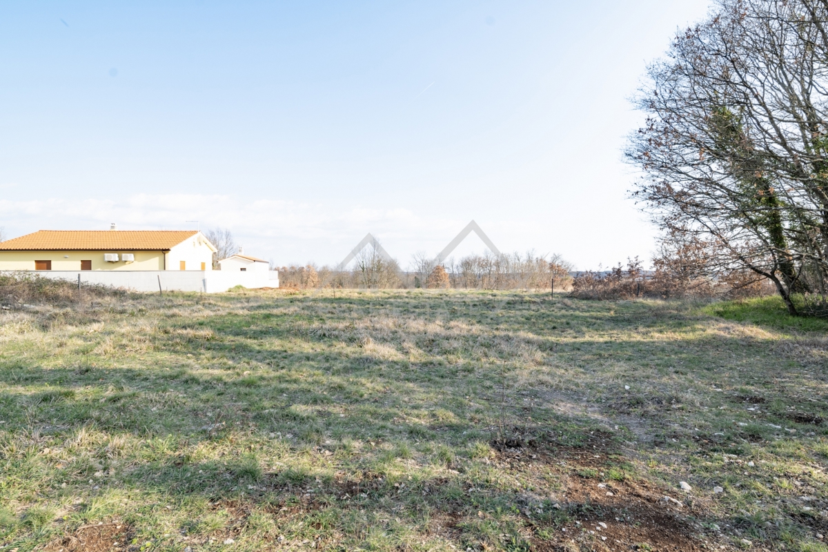 Zemljišče Poreč, 602m2