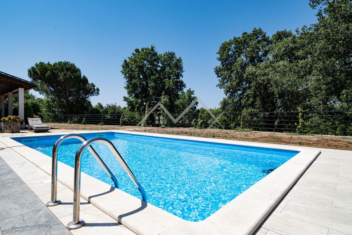 Hiša Stranići kod Lovreča, Sveti Lovreč, 307,50m2