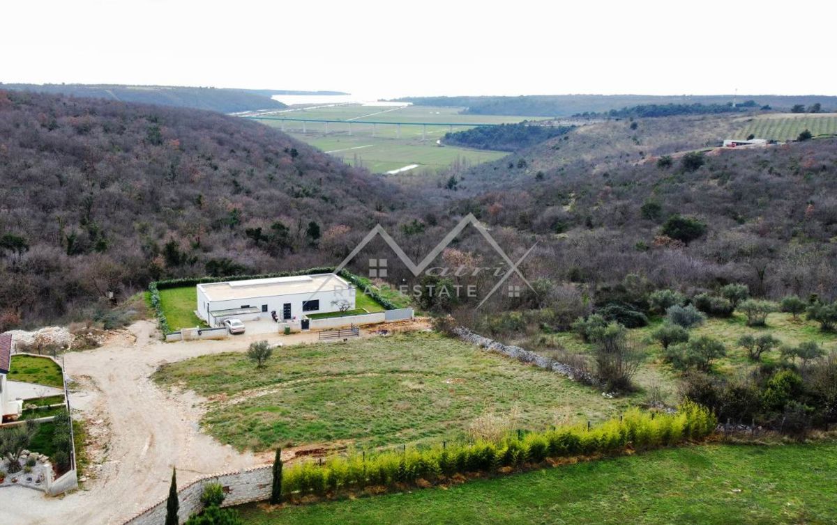 Brtonigla, gradbena parcela s panoramskim pogledom