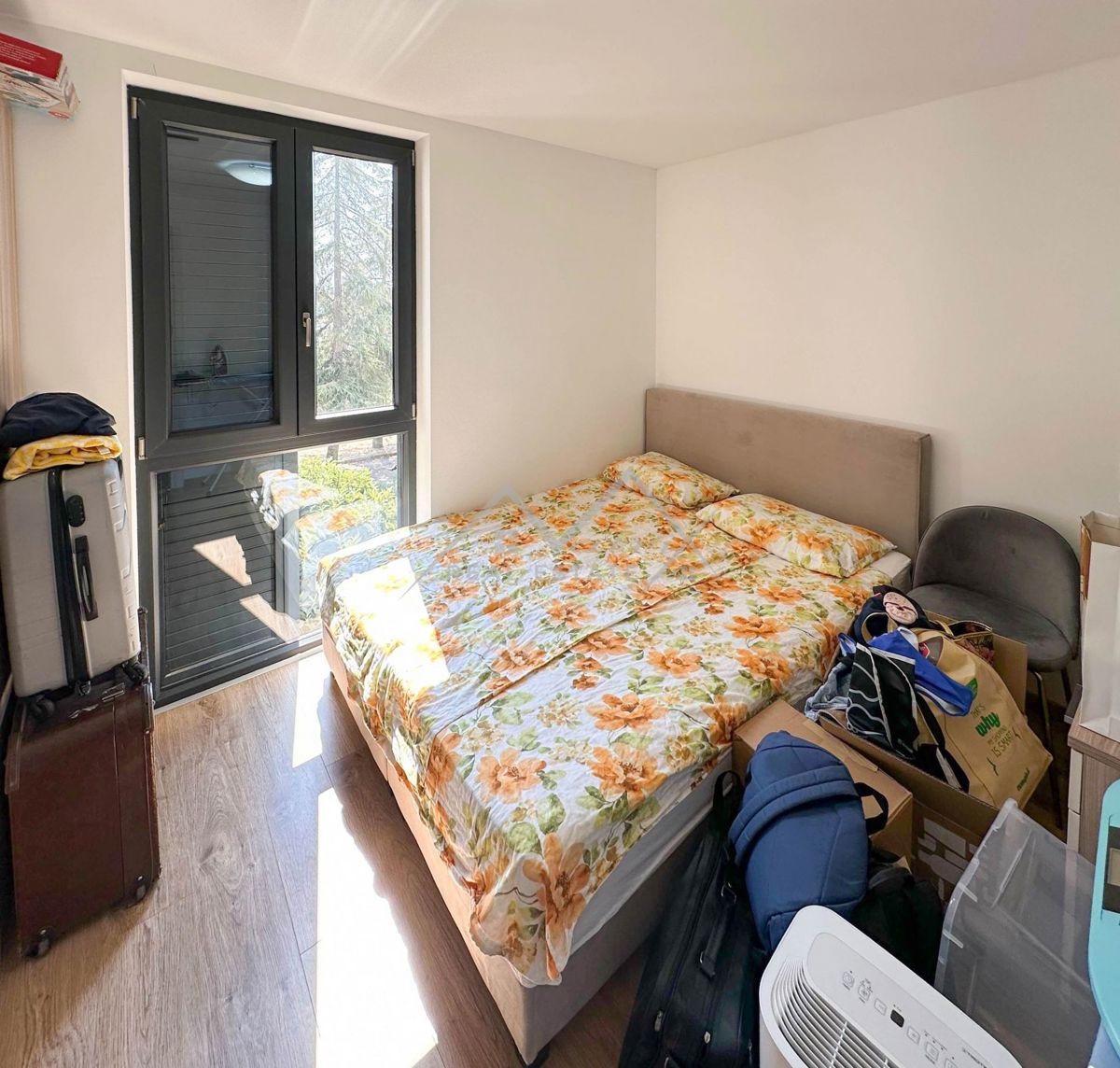 Novigrad, prenovljeno stanovanje v drugem nadstropju