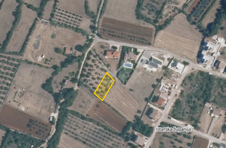 Območje Pulja, zazidljivo zemljišče s pogledom na morje