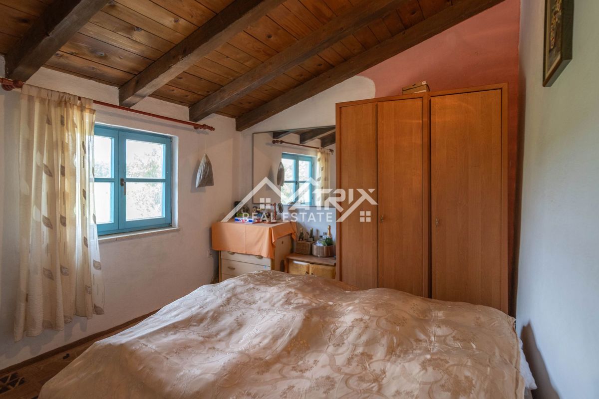 Poreč okolica, kamnita vrstna hiša