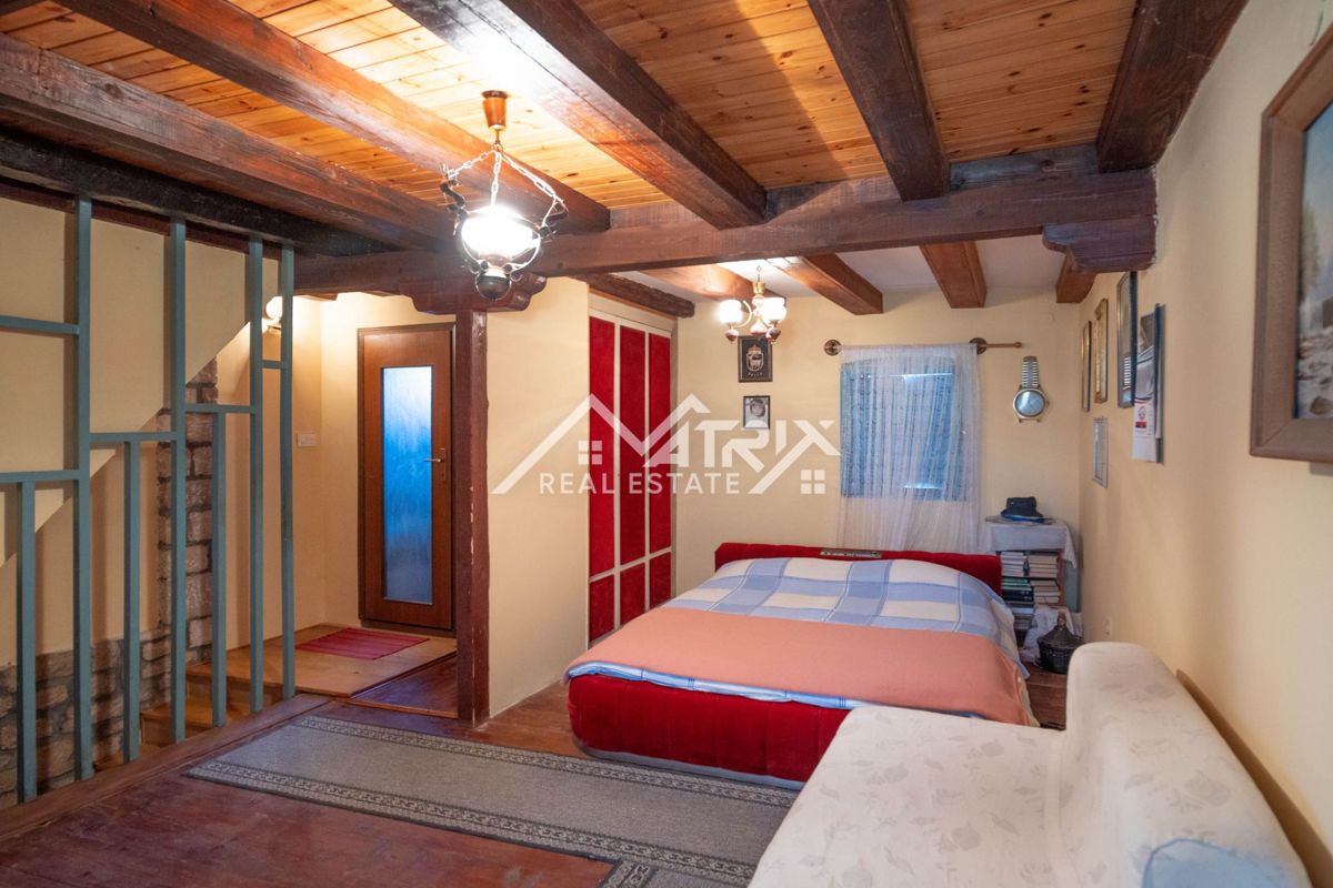 Poreč okolica, kamnita vrstna hiša