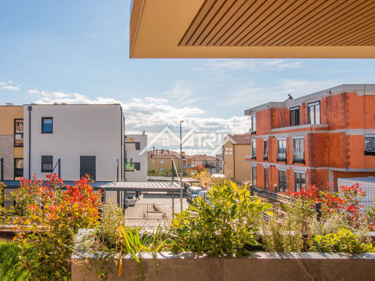 Novigrad, Stanovanje v pritličju s pogledom na morje, Novo!