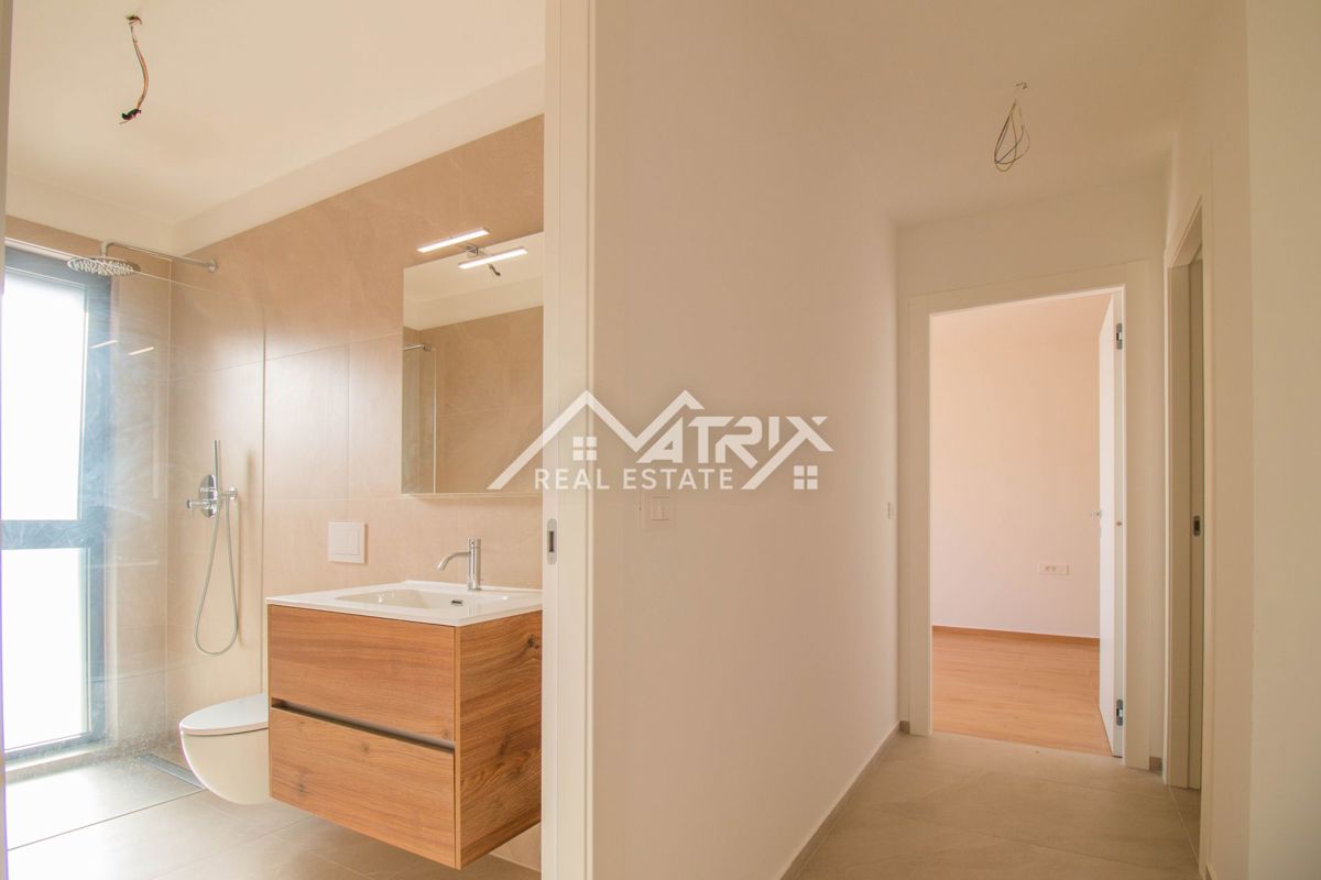 Novigrad, Stanovanje v pritličju s pogledom na morje, Novo!