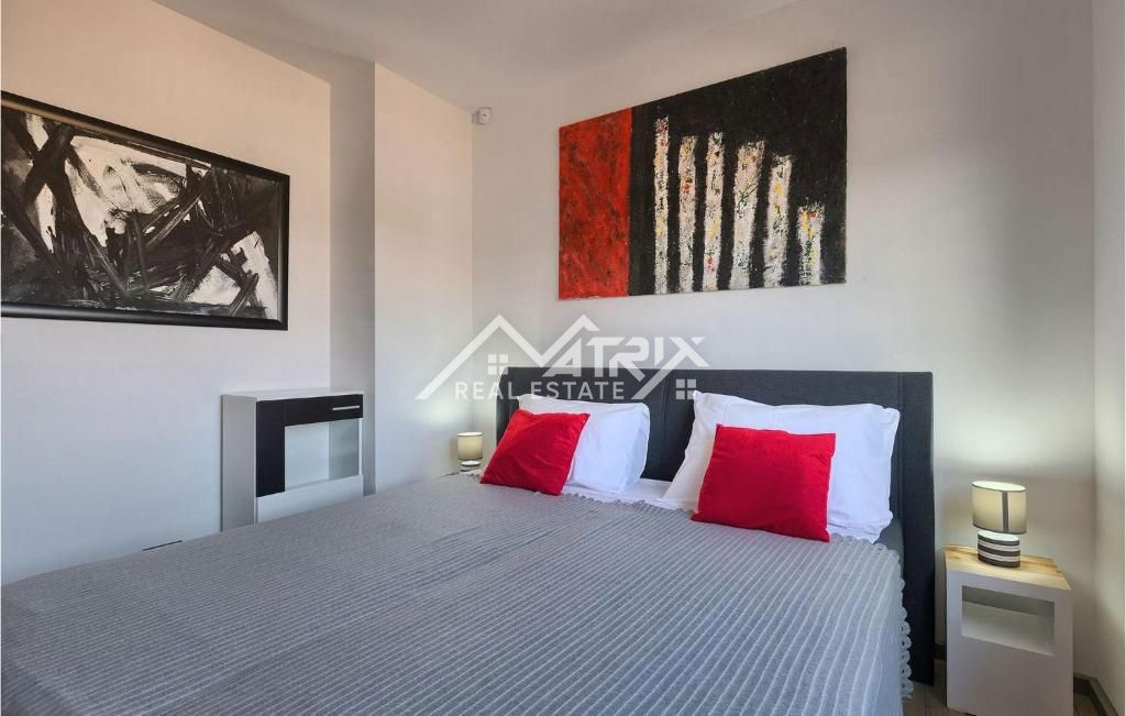 Vodnjan okolica, prizemnica s bazenom na odličnoj lokaciji!