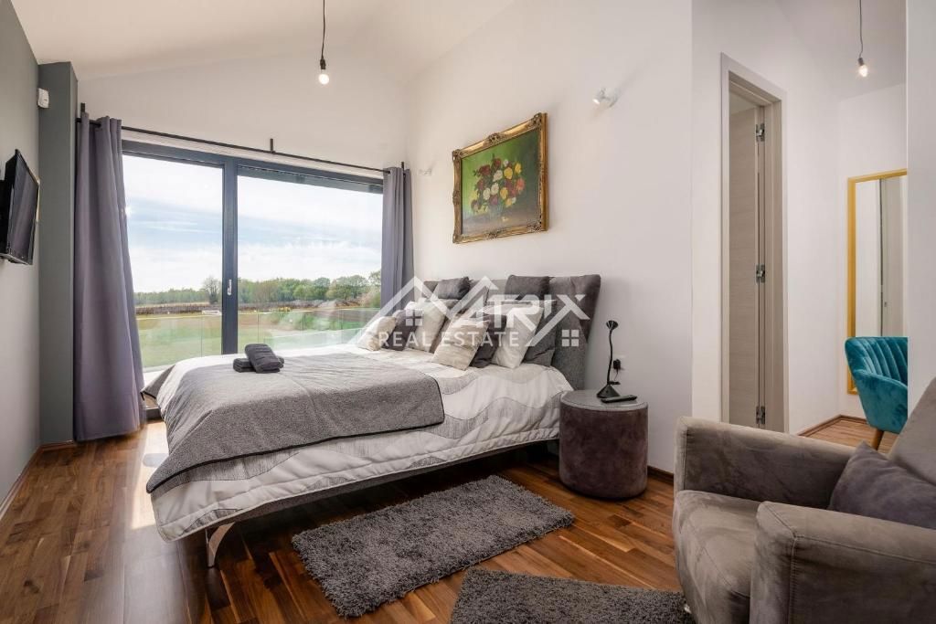 Okolica Poreča, moderna vila s 6 spalnicami