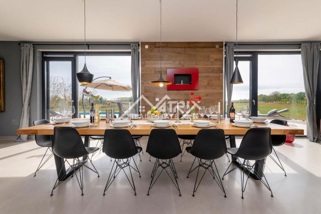 Okolica Poreča, moderna vila s 6 spalnicami