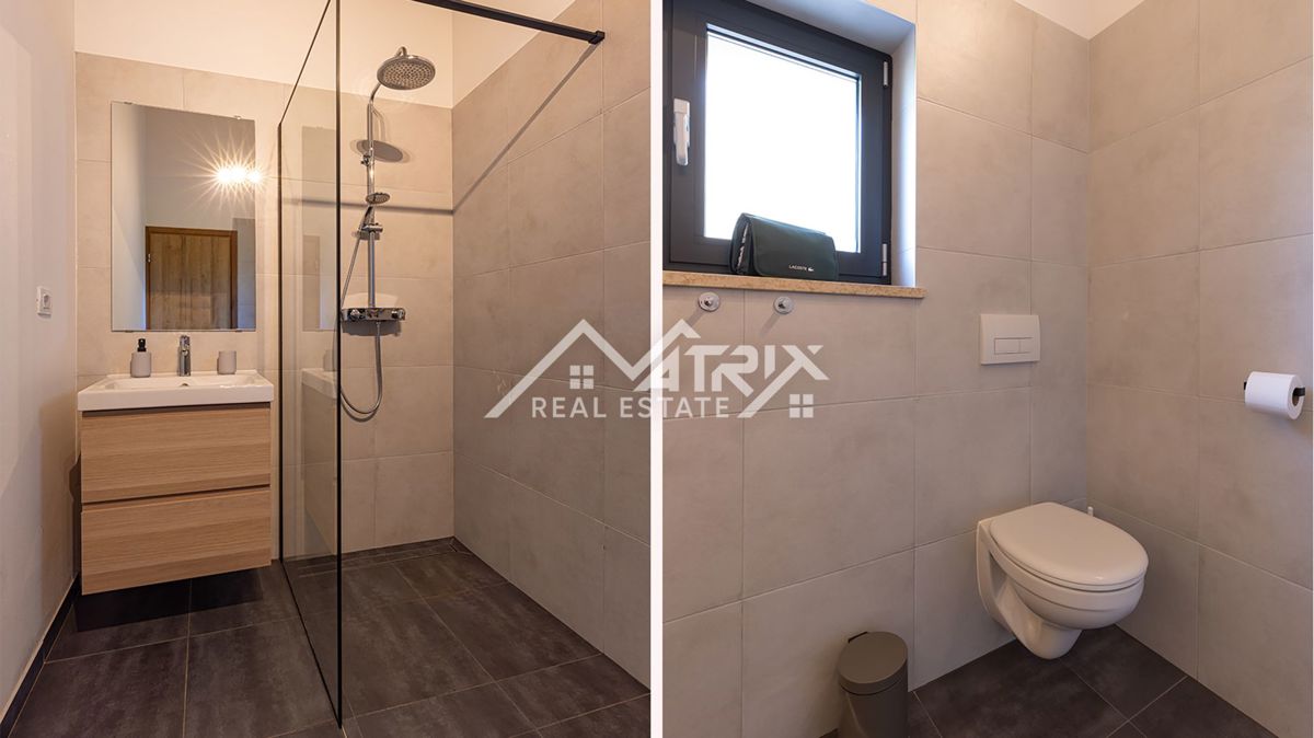 Umag, edinstvena vila z bazenom na mirni lokaciji, 600 m od morja