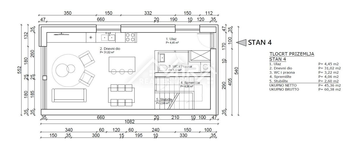 Poreč, trinadstropna hiša z vrtom le 800 metrov od morja