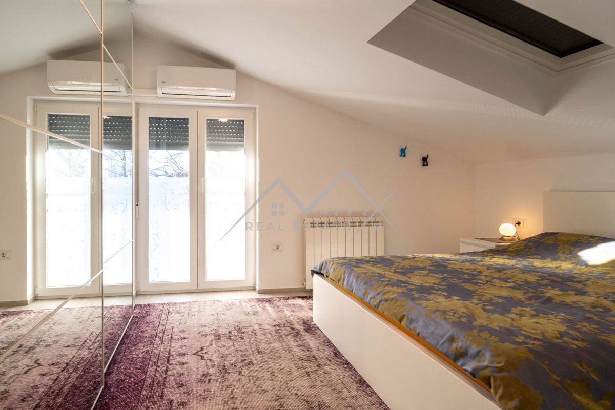 Poreč, priložnost, stanovanje tik ob morju