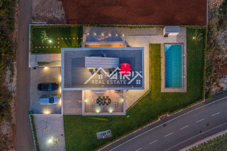 Novigrad, moderna vila s panoramskim razgledom na morje
