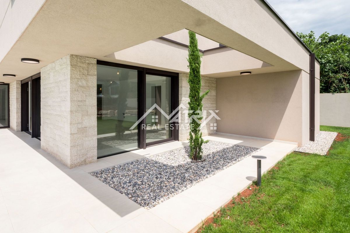Poreč okolica, predivna luksuzna vila sa bazenom