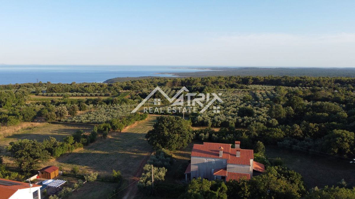 Kavran, privlačna gradbena parcela z razgledom na zaliv