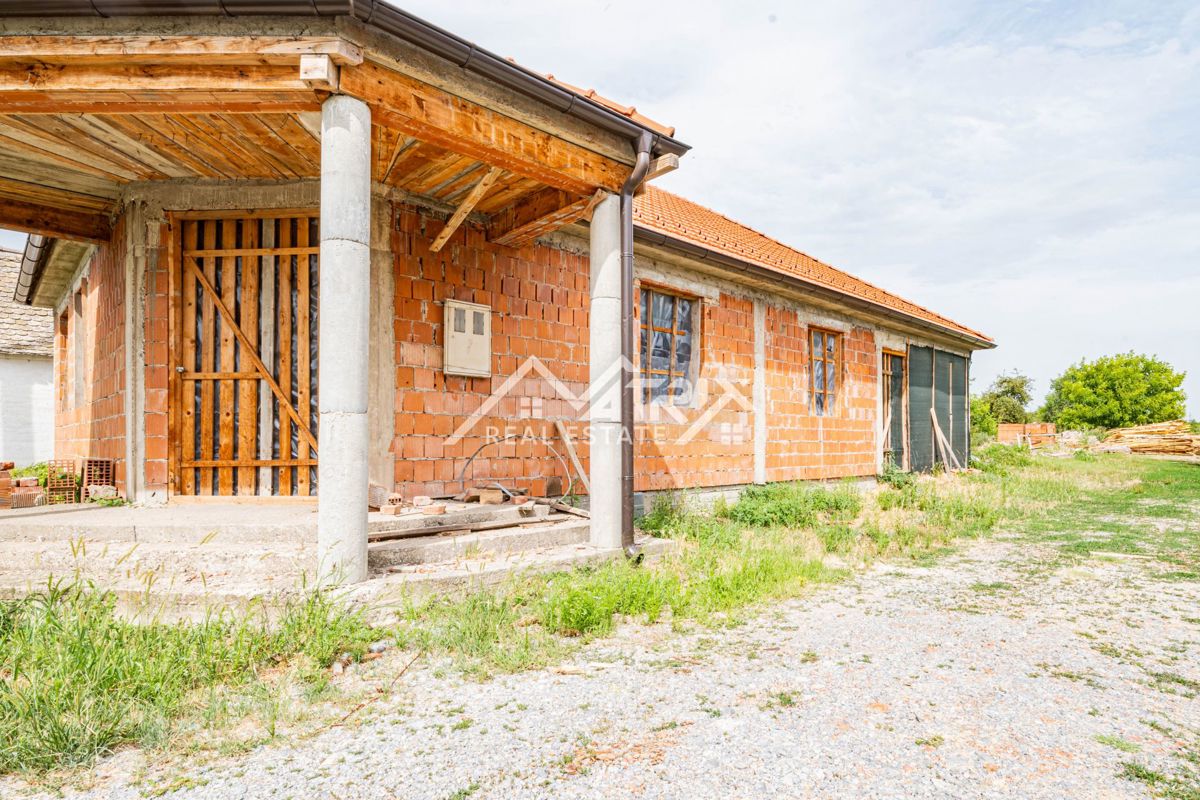 Hiša Poganovci, Podgorač, 145m2