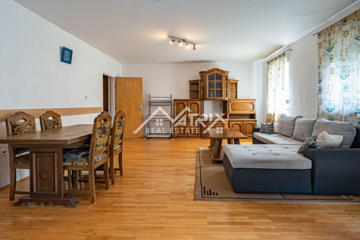 Stanovanje Osijek, 92m2
