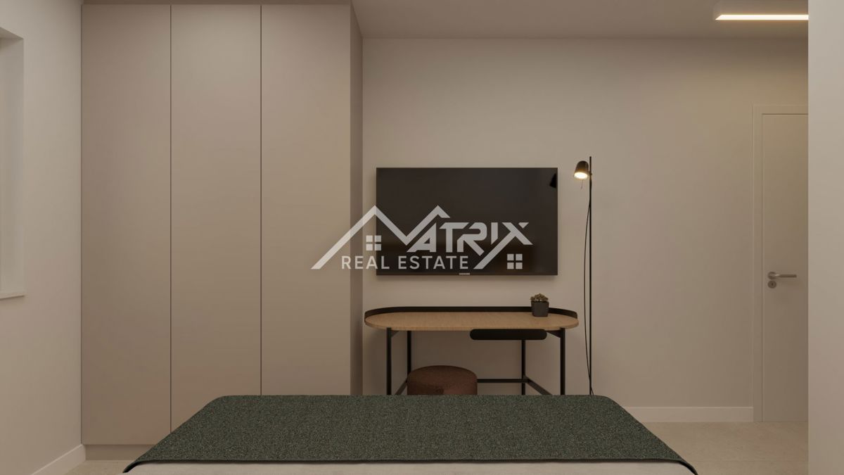 Medulin, stan v 1. nadstropju s teraso, prvi vrsti do morja