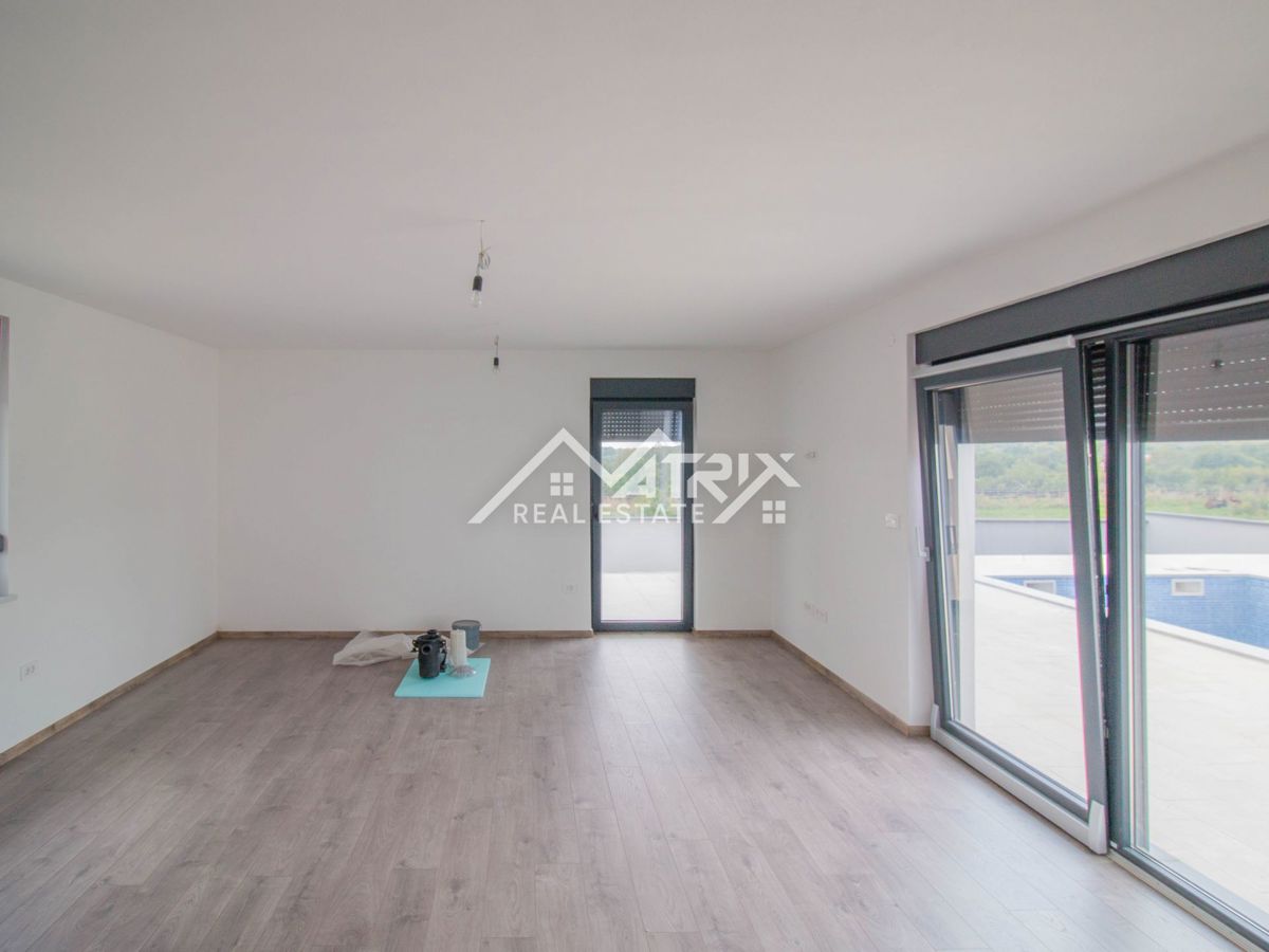 Marčana, enonadstropna hiša z bazenom, Novogradnja!