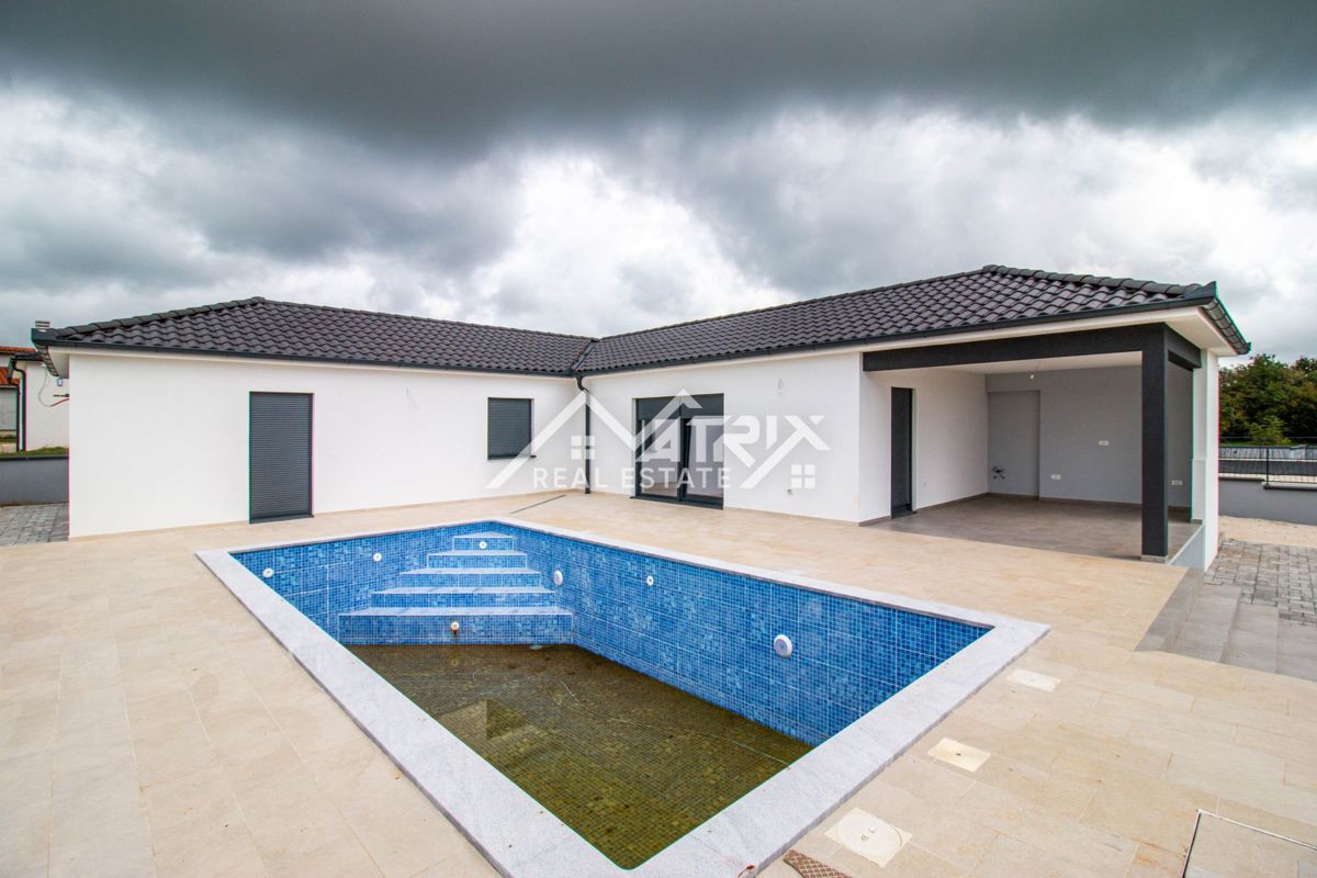 Marčana, enonadstropna hiša z bazenom, Novogradnja!