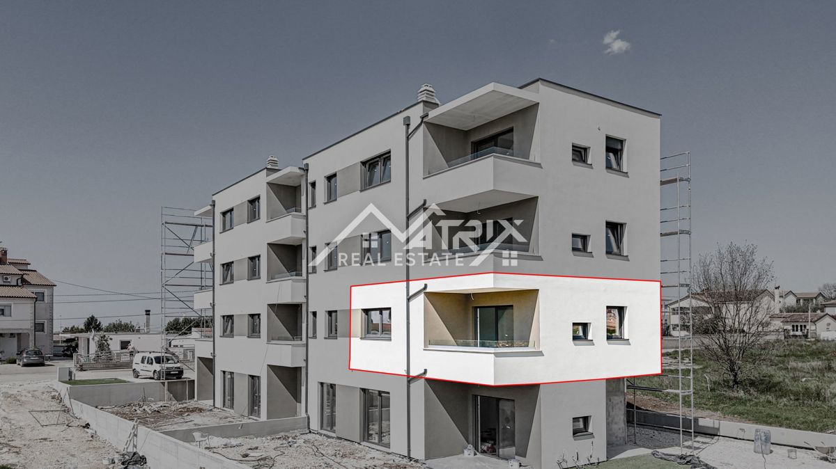 Poreč okolica, 2-sobno stanovanje v 1. nadstropju z dvigalom