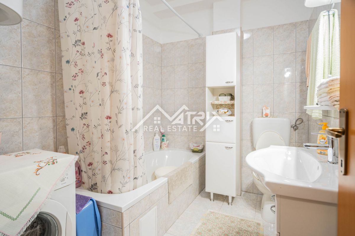 Pulj, opremljeno stanovanje 50 m² v mirni stavbi blizu centra