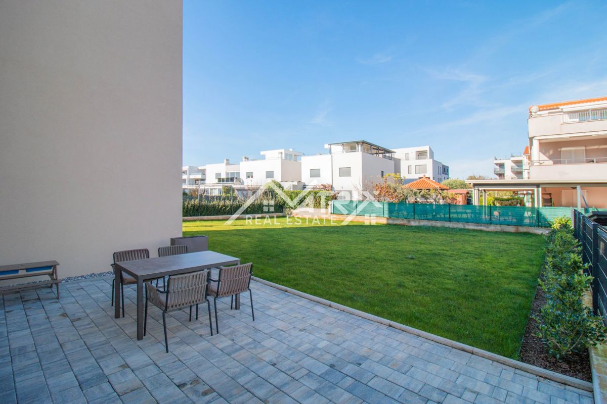 Novigrad Stanovanje z odprtim pogledom na morje! Novogradnja